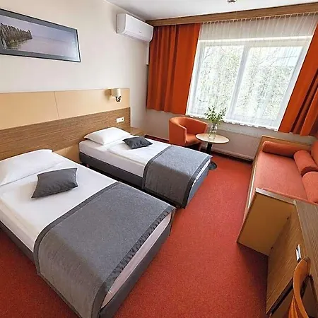 Hotel Info 3*